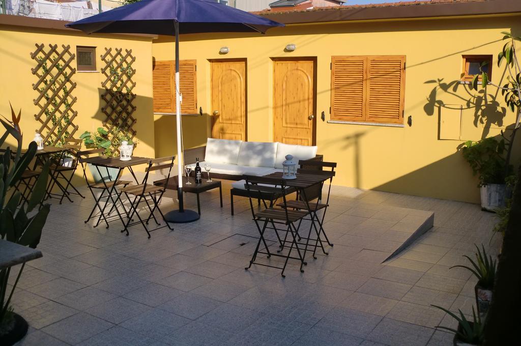 The Yellow House Vila Nova de Gaia Exterior photo